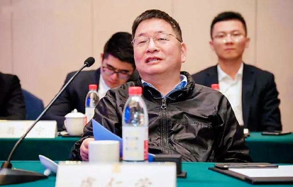 山东信托：岳增光因工作调整不再担任公司董事长、执行董事等职务 公司董事会建议委任赵子坤为执行董事